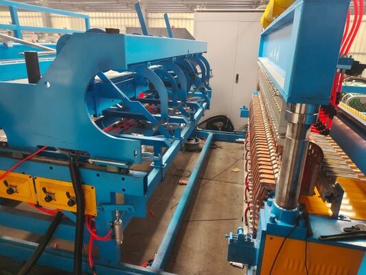 Capacity 60 Pcs Mesh Size 50*200mm Servo Motor 3.5kw Fence Mesh Welding Machine
