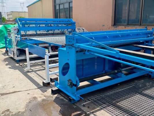 Länge des Zauns 3m Maschengröße 50*200mm Zaunmaschine