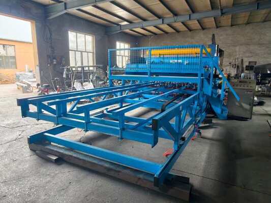 24 Stück Elektrodenmaschen Größe 100*100mm Verstärkte Stahlbarmaschen Schweißmaschine
